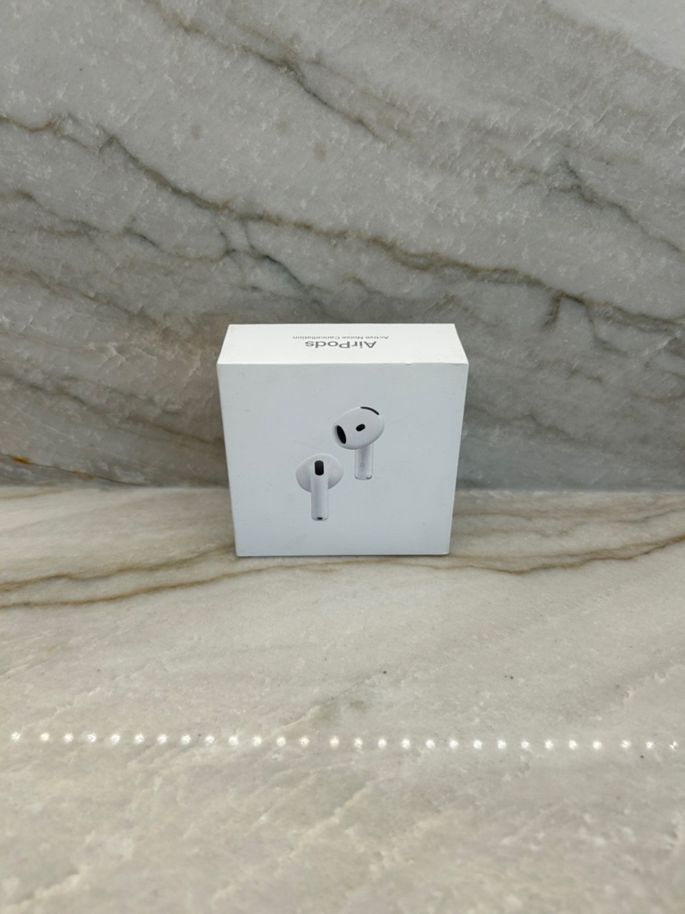 Apple White AirPods Wireless Earbuds Packaging